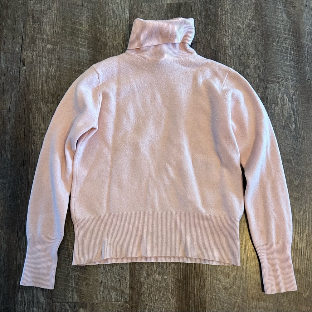 Neiman Marcus Light Pink Turtleneck Sweater